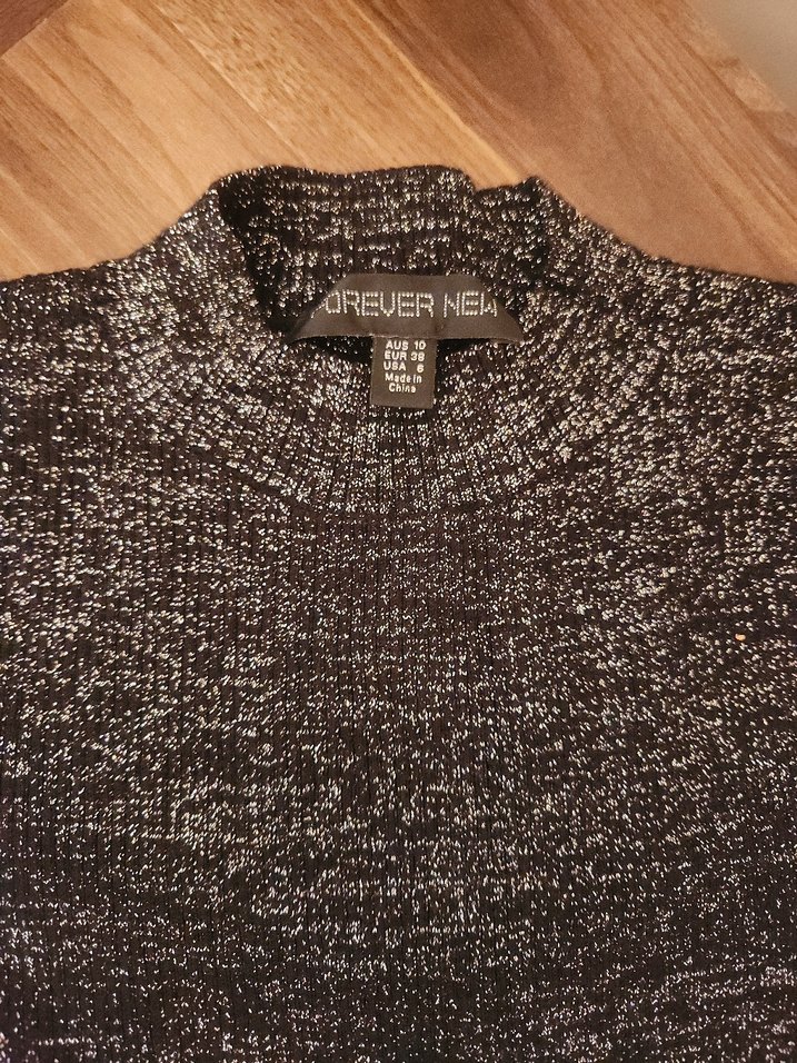 Siyah Dik Yaka Uzun Kollu Kadın Kazak - Görsel 3