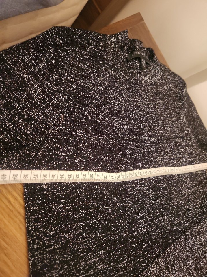 Siyah Dik Yaka Uzun Kollu Kadın Kazak - Görsel 5