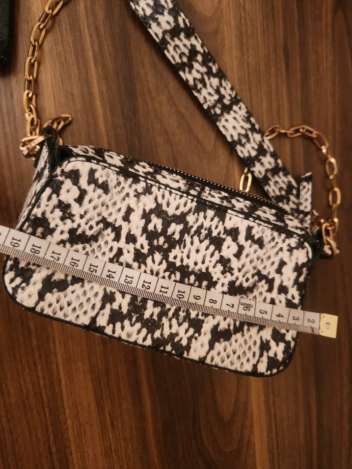 Zincir Detaylı Yılan Desenli Kahverengi Deri Çanta - Görsel 4