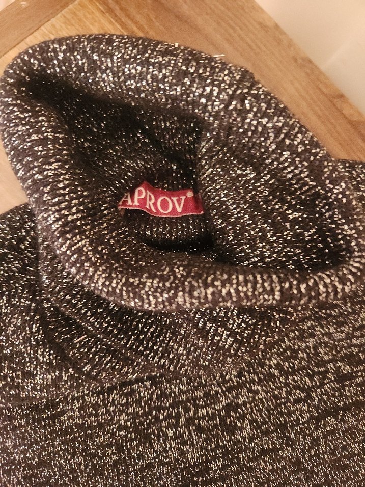 Siyah Boğazlı Kolsuz Triko Kadın Kazak - Görsel 2