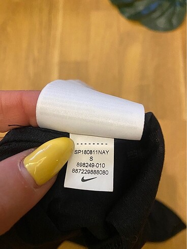 s Beden Nike atlet orjinal S beden sırt dekolteli