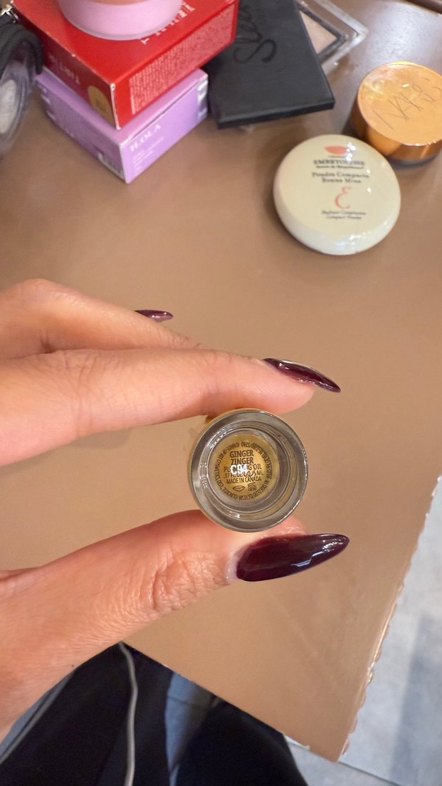 MAC Altın Parlak Dudak Parlatıcısı - Görsel 2