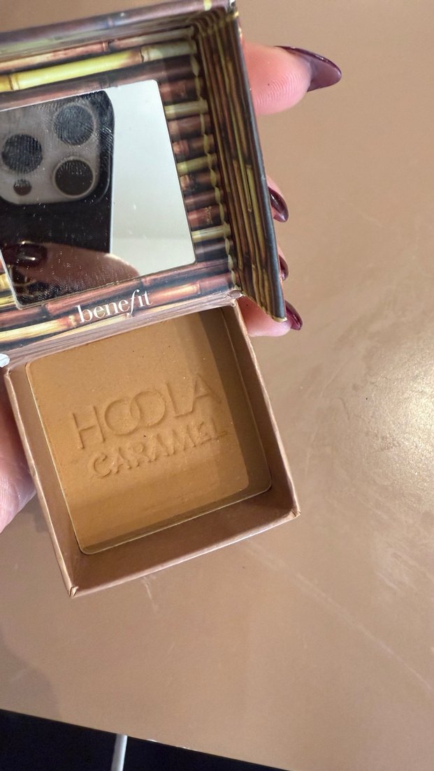 Benefit Hoola Caramel bronzer - Görsel 2