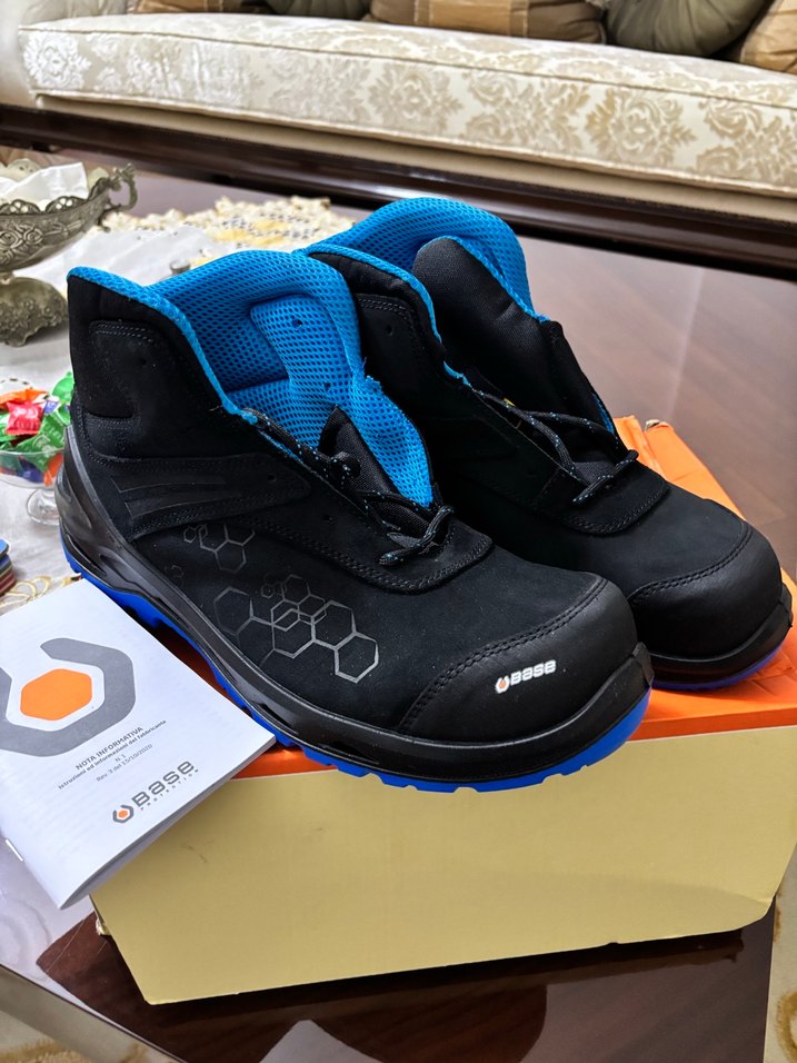 Base çelik burunlu elektrik geçirmez bot - Görsel 2