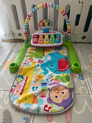 Fisher price piyanolu oyun halısı