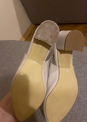 Diğer Bej Tokalı Kadın Topuklu Abiye Ayakkabı