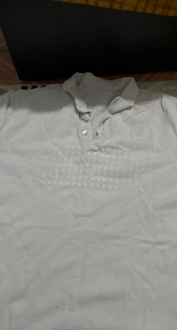 Beyaz Kısa Kollu Keten Polo Tişört hafif lekeli - Görsel 2