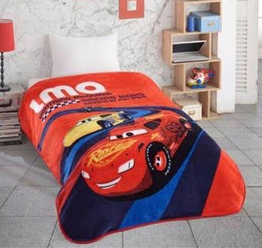Cars battaniye yatak örtüsü