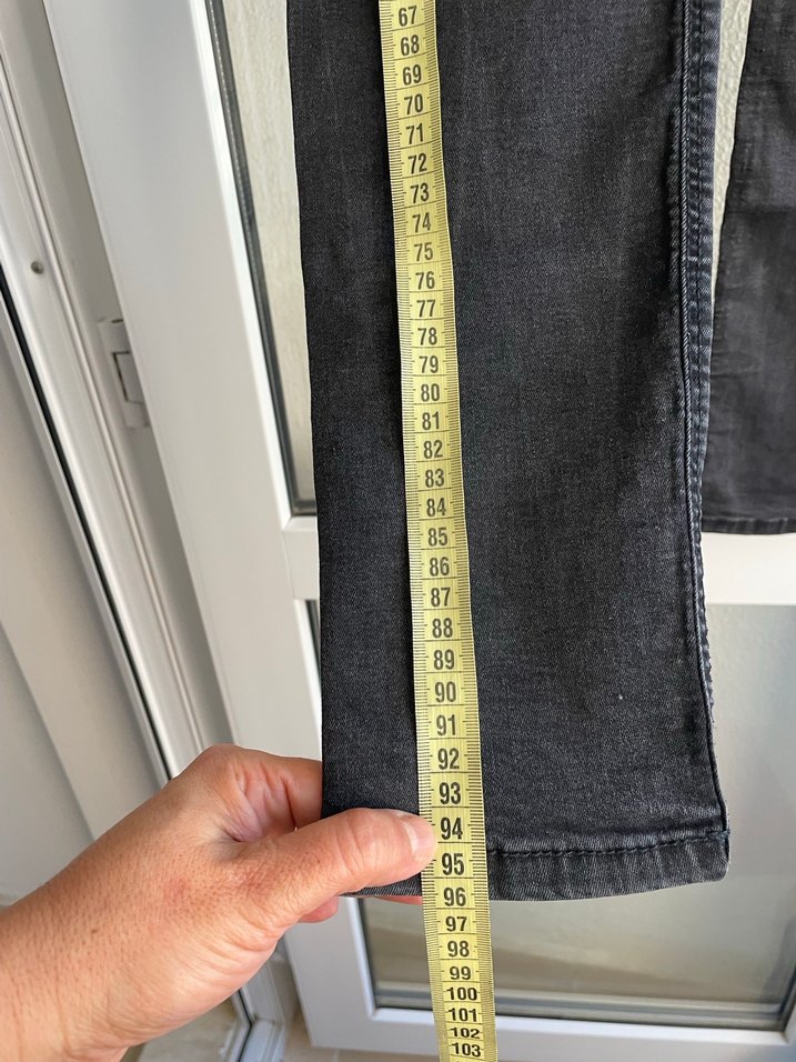 Gri Kadın Denim Kemerli Dar Kesim Jean - Görsel 4