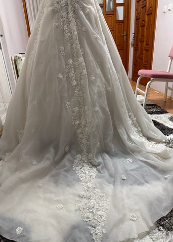 Tasarımcı Dantelli Yüksek Yaka Beyaz Prenses Gelinlik