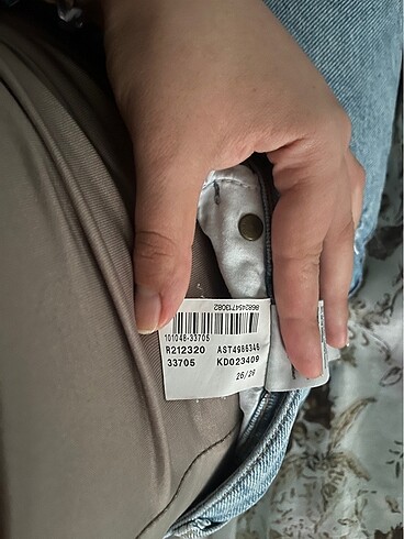 26 Beden mavi Renk Mavi jean