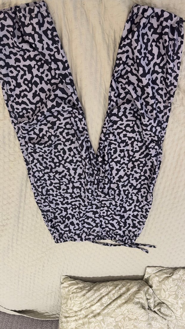 Kadın Gri Kamuflaj Bol Kesim Pantolon - Görsel 2