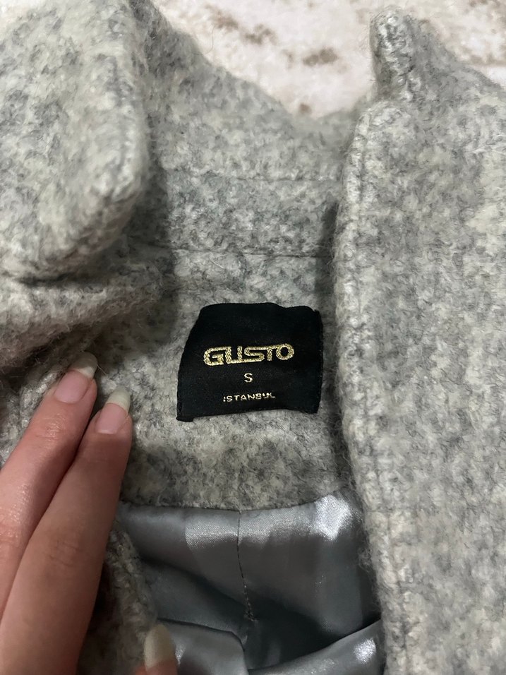 Gri Düğmeli Kadın Kaşe - Görsel 3