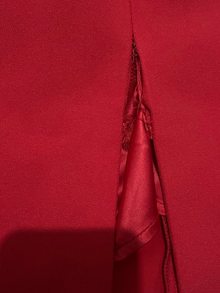 Kırmızı V Yakalı Kemerli Midi Abiye Elbise - Görsel 2