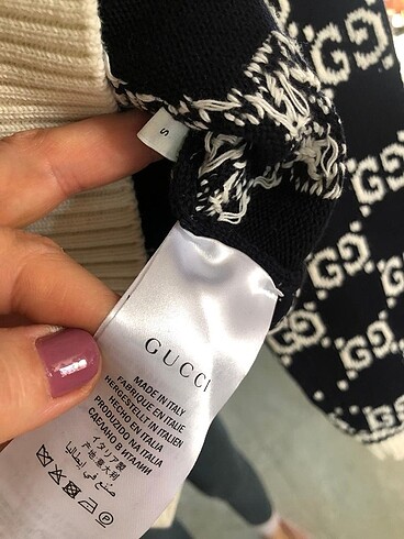 s Beden siyah Renk Gucci Small Kazak medium size gibi