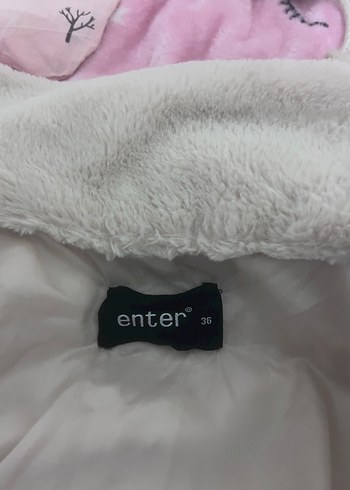 Kadın Beyaz Peluş Kaban Yüksek Yakalı - Görsel 3