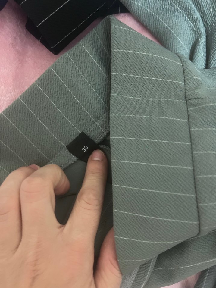 Gri Düğmeli Rahat Kesim Kadın Kumaş Pantolon - Görsel 3