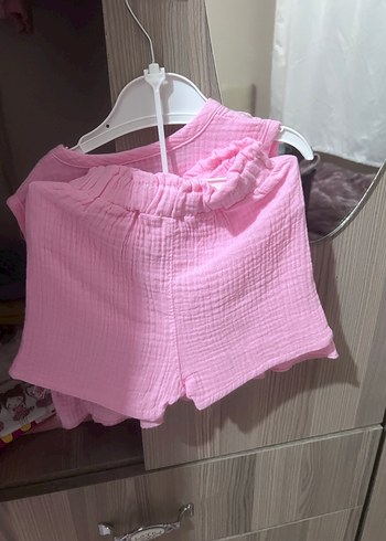 Kız Çocuk Pembe Kolsuz Nakışlı Şortlu Takım - Görsel 2