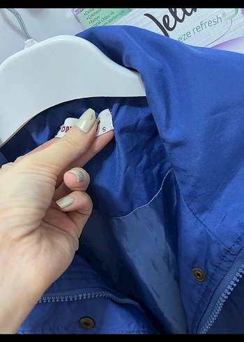 Kadın Mavi Kemerli Midi Yağmurluk - Görsel 2