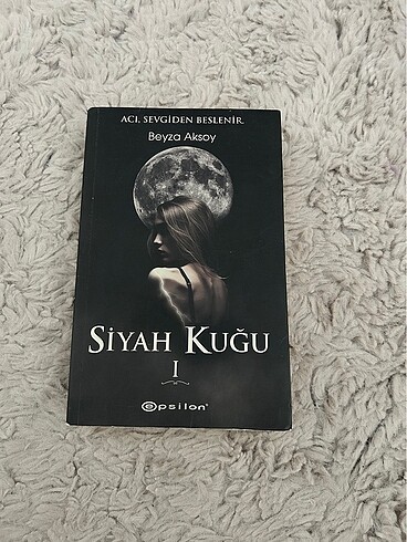 Siyah kuğu-Beyza Aksoy