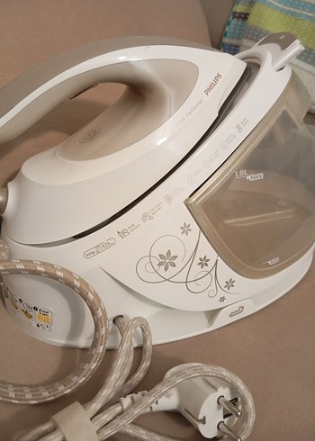 Philips Beyaz Kazan li ütü - Görsel 3