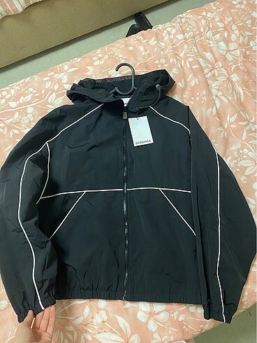 BERSHKA CEKET