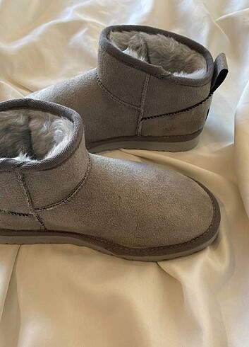 ugg ultra mini 