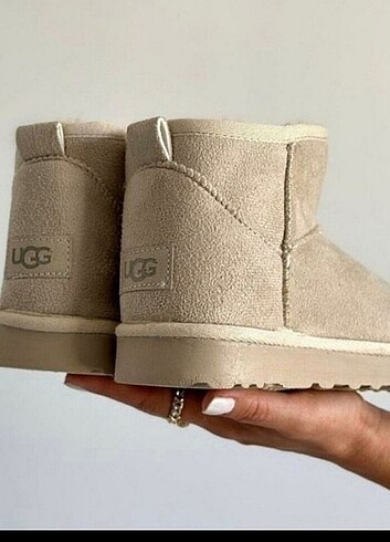 Ugg ultra mini 