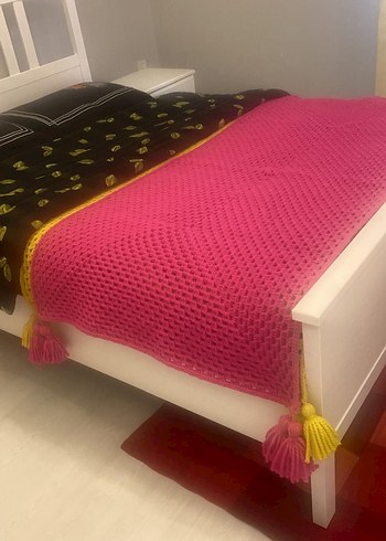 Kırmızı Örgü Battaniye - Görsel 4