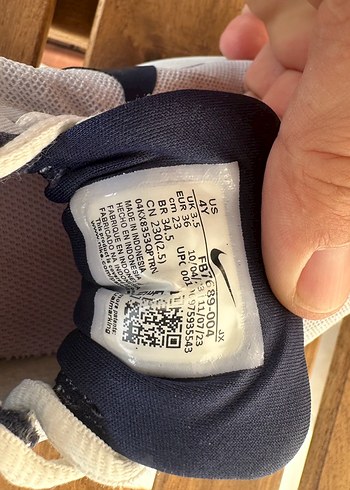 Beyaz Gri Spor Ayakkabı Velcro Detaylı Nike kız çocuk ayakkabı - Görsel 7