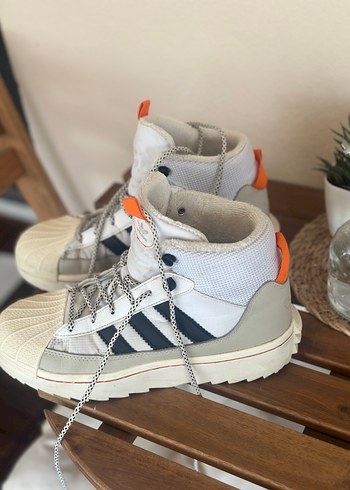 Gri Beyaz Platform Tabanlı Kadın Spor Ayakkabı - Görsel 7