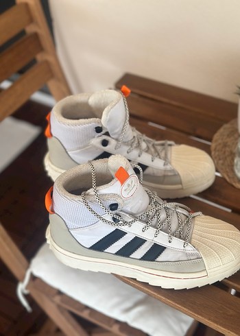 Gri Beyaz Platform Tabanlı Kadın Spor Ayakkabı - Görsel 5