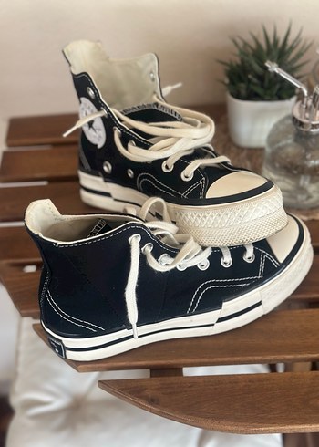 Converse 36,5