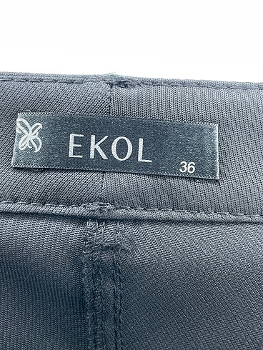36 Beden siyah Renk Ekol Düz Kesim %70 İndirimli.