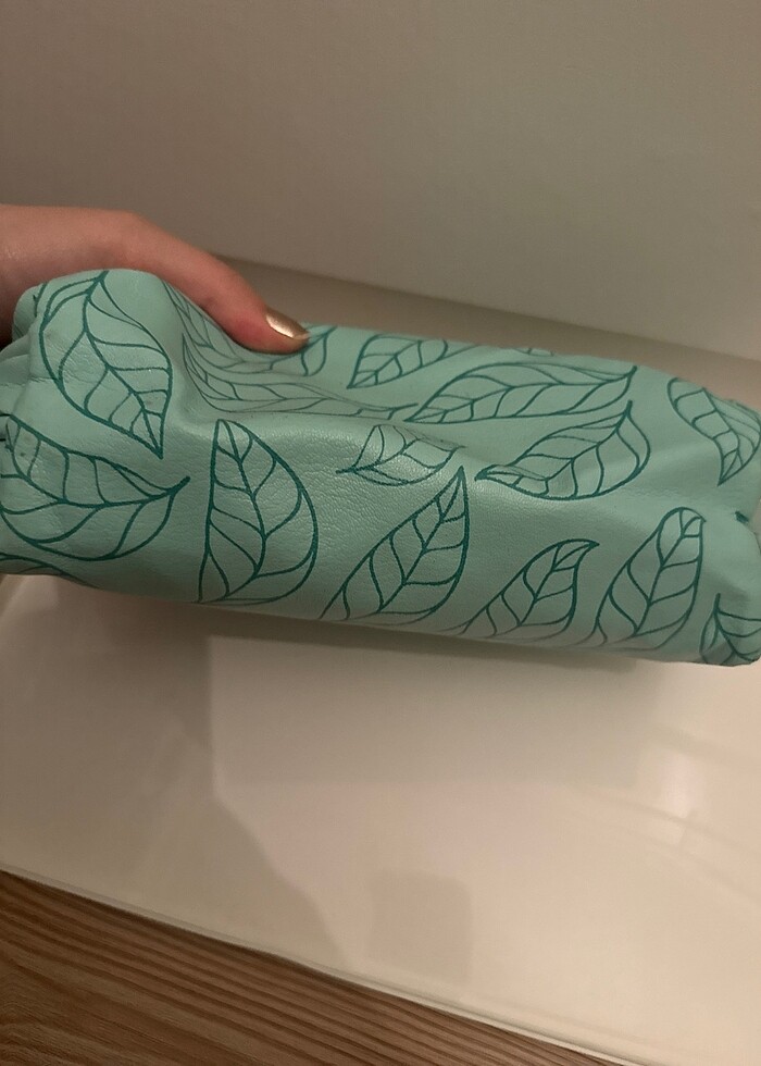 La roche posay akyaj çantası büyük mavi - Görsel 2