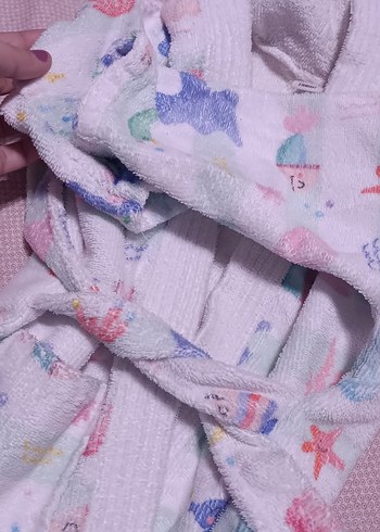 Kız Çocuk Kapüşonlu Bornoz Beyaz - Görsel 3