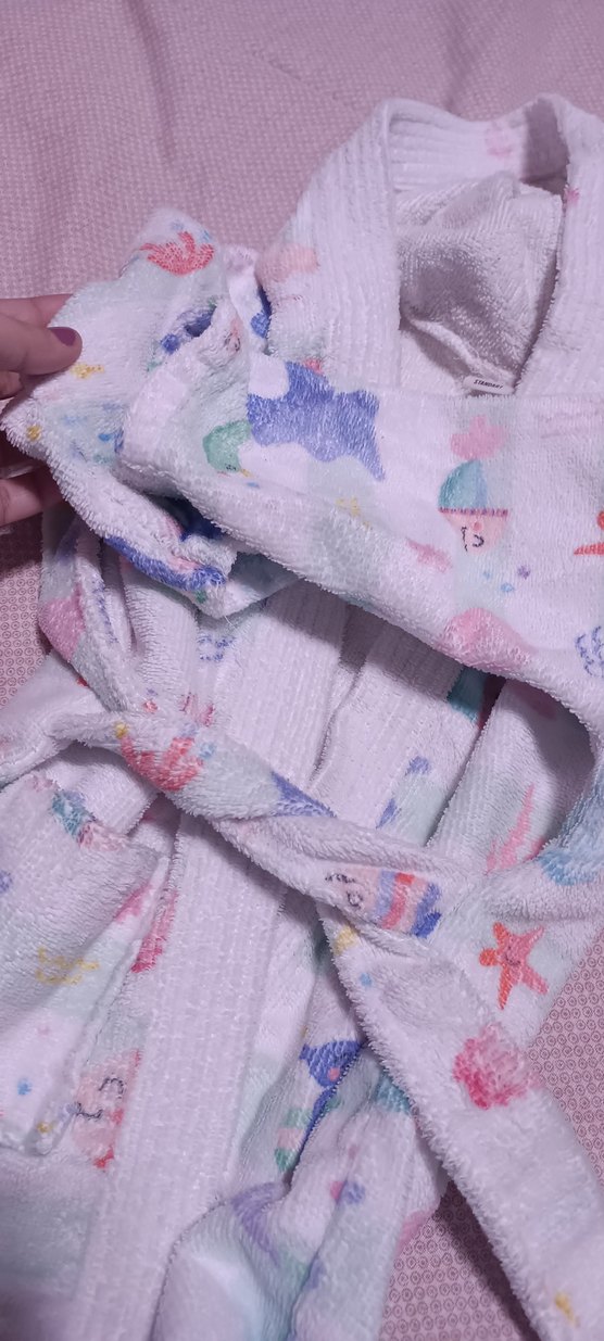 Kız Çocuk Kapüşonlu Bornoz Beyaz - Görsel 3