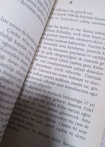 Can Dündar Uzaklar Rozeti - Görsel 3