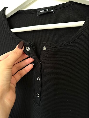 xs Beden Trendyol- Siyah Yakası Çıtçıtlı Örme Bluz
