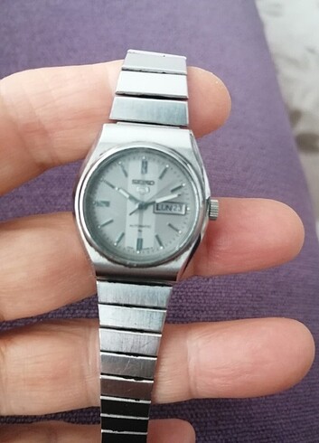 Seiko5 bayan saati, yepyeni, 1kaç defa kullandım, tertemiz defos