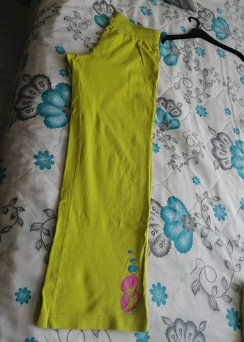 13-14 Yaş Beden yeşil Renk M beden, relax Mode, pijama takımı