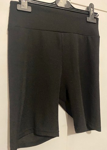 Kadın Siyah Mini Spor Bermuda Şort - Görsel 2