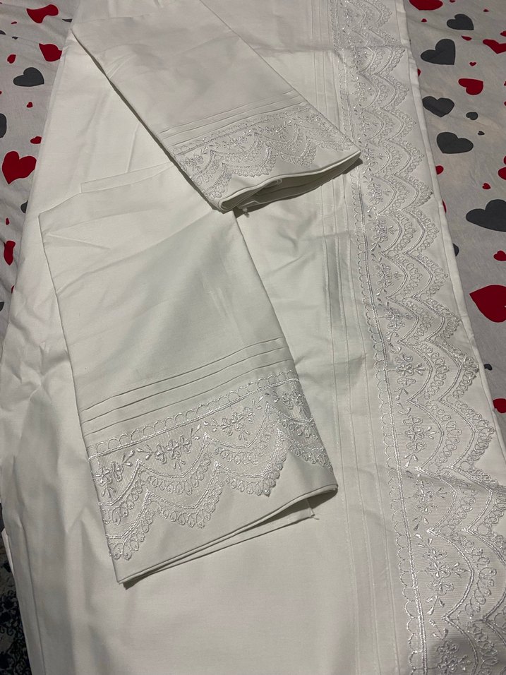 Nakışlı Beyaz 1 çarşaf 2 yastık - Görsel 3