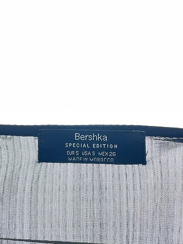 s Beden siyah Renk Bershka Bluz %70 İndirimli.