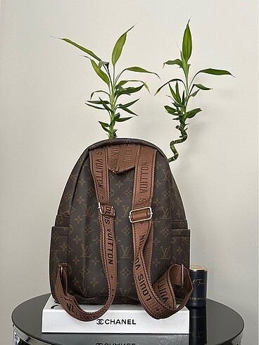 Louis Vuitton DAUS ÇANTA