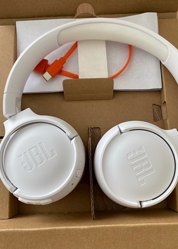 JBL kulaklık