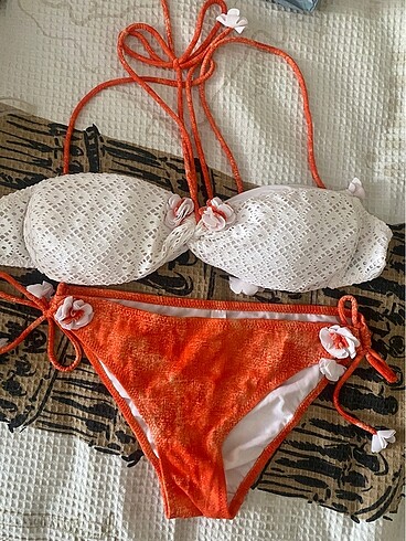 Kom bikini takımı