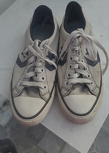 Converse Beyaz Gri Bağcıklı Spor Ayakkabı