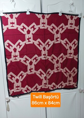 Bordo Desenli Kadın Twill Başörtü