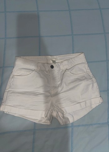 Beyaz Mini Kadın Şort - Görsel 2